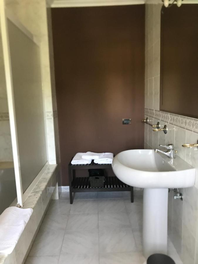 Pension Albergue A Pedra ซาร์เรีย ภายนอก รูปภาพ